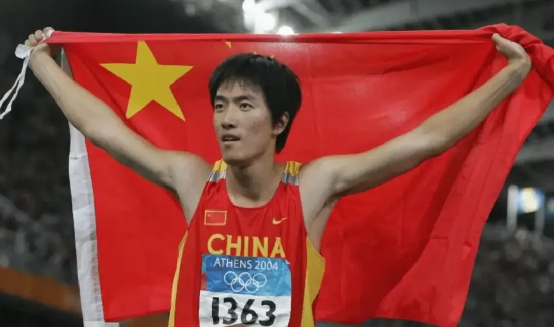 中国已经拿过267块奥运金牌,刘翔的那一块是最独特的