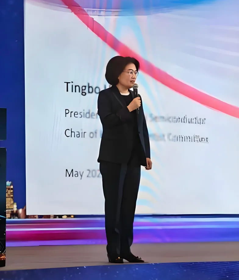 华为海思总裁何庭波在一个行业会议上发布的韬定律