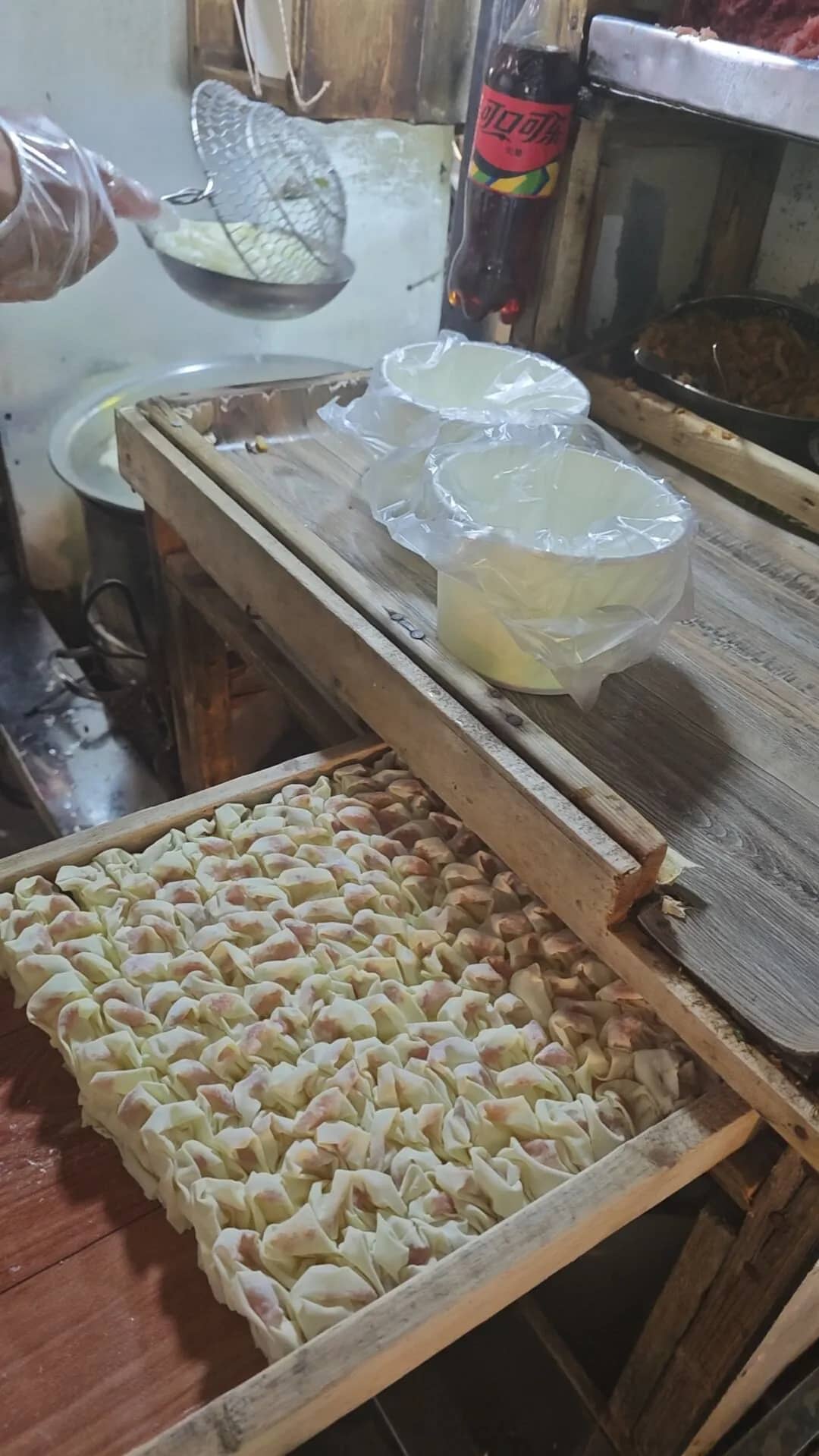 记忆里的移动馄饨小车